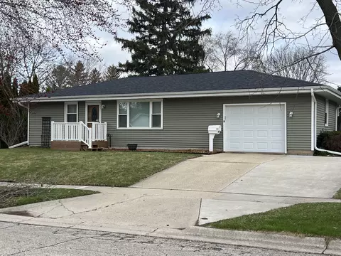 513 E Ogden, Jefferson, WI 53549