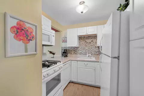 4155 W Rivers Edge #9, Brown Deer, WI 53209