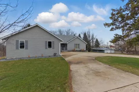 1401 Lincolnwood, Union Grove, WI 53182