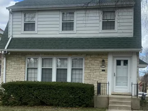 4832 W Scranton, Milwaukee, WI 53216