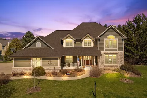 1360 Dove, Grafton, WI 53024