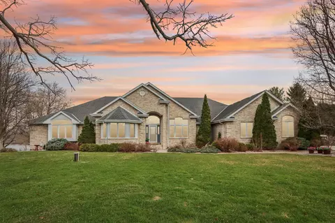 5101 Riverside, Waterford, WI 53185