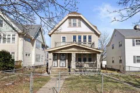 3038 N 39th #3040, Milwaukee, WI 53210