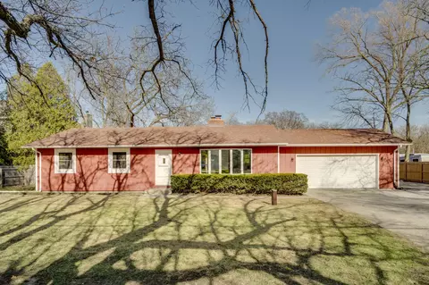 8941 Cooper, Pleasant Prairie, WI 53158