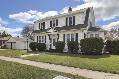 7601 22nd, Kenosha, WI 53143
