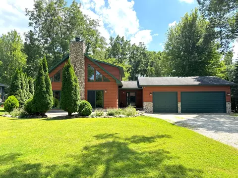 29323 Riverview, Waterford, WI 53185