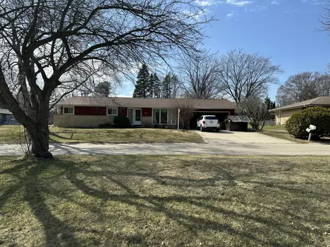 6831 N Range Line, Glendale, WI 53209