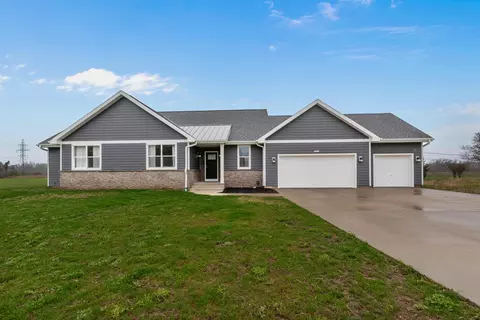 10835 S 10th, Oak Creek, WI 53154