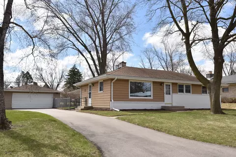 5625 W Fountain, Milwaukee, WI 53223