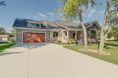 8026 107th, Pleasant Prairie, WI 53158
