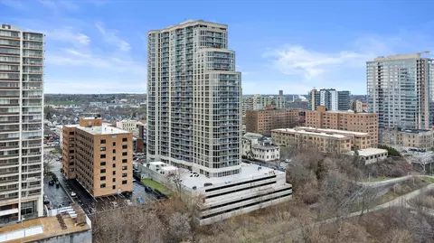1660 N Prospect #1502, Milwaukee, WI 53202