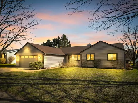 3263 Superior, East Troy, WI 53120