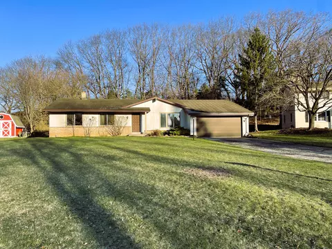 778 Windsor, Hartland, WI 53029