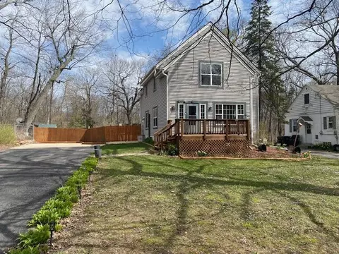 13012 W W Mdw, New Berlin, WI 53151