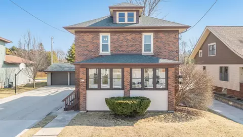 917 Michigan, Oostburg, WI 53070