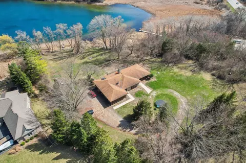 36439 Silver Maple, Summit, WI 53066