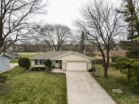 9232 W Plainfield, Greenfield, WI 53228