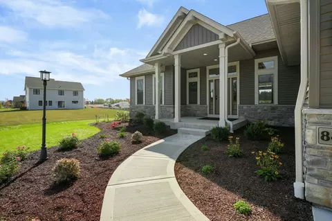 8437 Creek Vw, Mount Pleasant, WI 53406