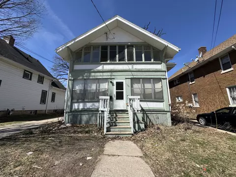 326 Buchner, Waukesha, WI 53186
