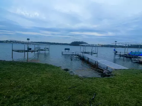 n4142 Sleepy Hollow Road, Oakland, WI 53523