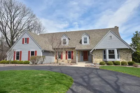2380 Woodberry, Brookfield, WI 53045