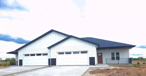 1343 Scenic Pointe, Hartford, WI 53027