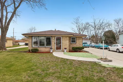 4428 S 47th, Greenfield, WI 53220