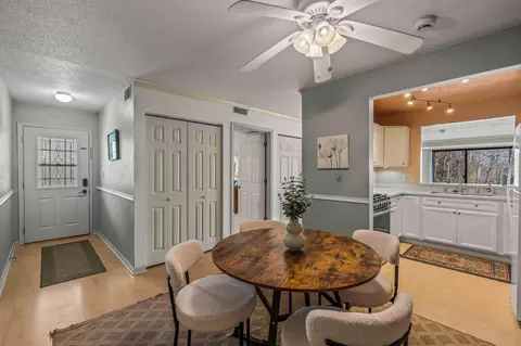 w194s7764 Overlook Bay #A, Muskego, WI 53150