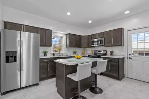 3405 Lasalle, Racine, WI 53402