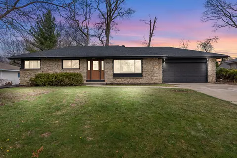 11120 W Abbott, Hales Corners, WI 53130