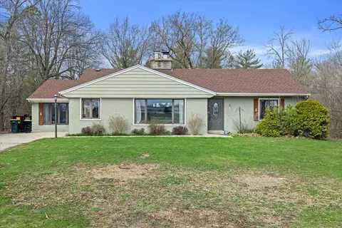 344 W Oakwood, Oak Creek, WI 53154
