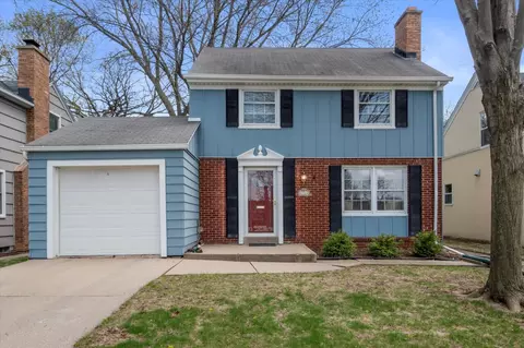 4764 N Ardmore, Whitefish Bay, WI 53211