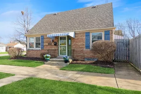 2400 Ashland, Racine, WI 53403