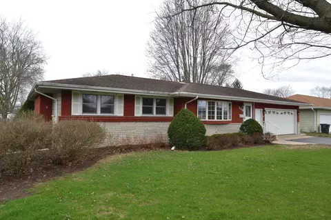 339 Roberts, Mukwonago, WI 53149