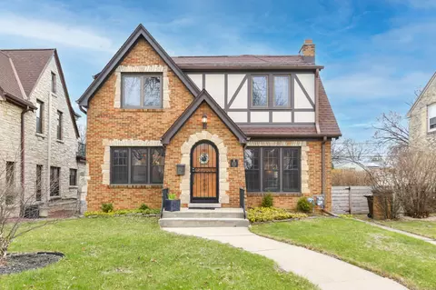 4392 N Wildwood, Shorewood, WI 53211