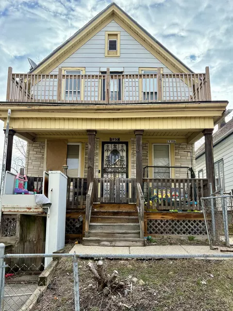 2930 N 1st #A, Milwaukee, WI 53212