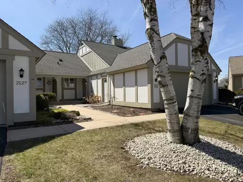 2129 W Raleigh, Mequon, WI 53092