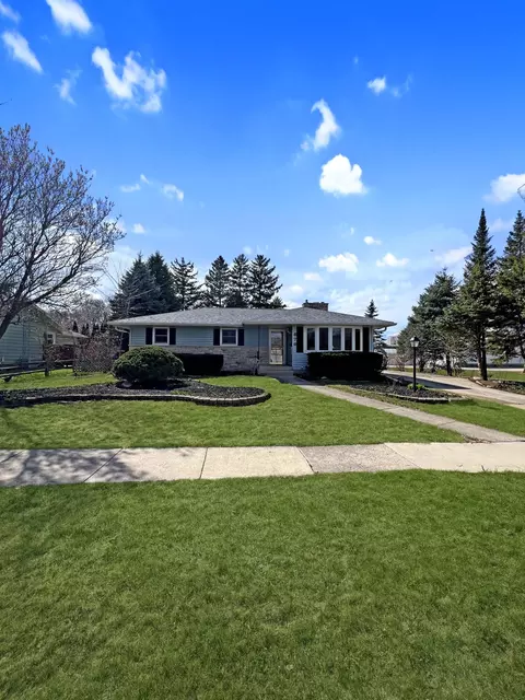 676 Martin, Fond Du Lac, WI 54935