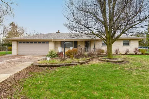 8181 S Woodridge, Oak Creek, WI 53154