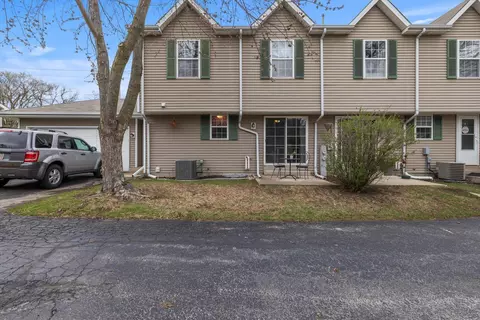 303 W Moreland, Waukesha, WI 53188