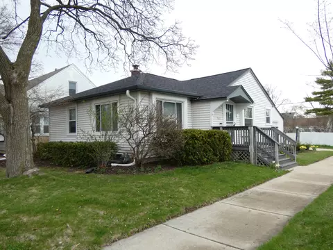 9030 W Concordia, Milwaukee, WI 53222