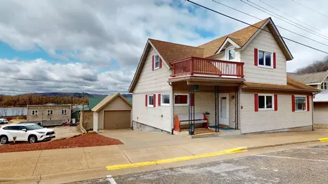 9 N N Hl, Fountain City, WI 54629