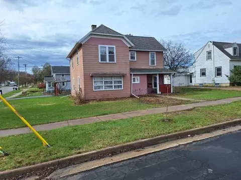 319 E Oak, Viroqua, WI 54665
