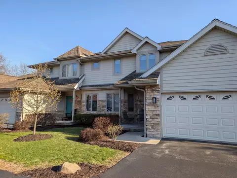 980 Pilgrim #C, Elm Grove, WI 53122