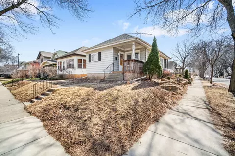 6649 W Mt Vernon, Milwaukee, WI 53213
