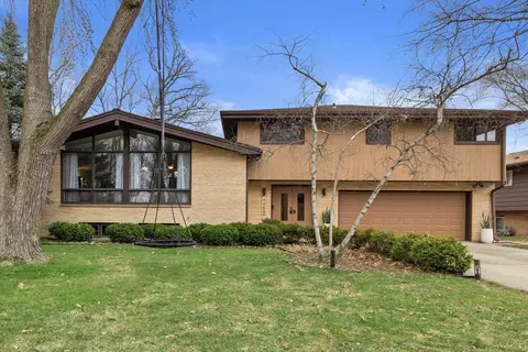 4454 N 110th, Wauwatosa, WI 53225