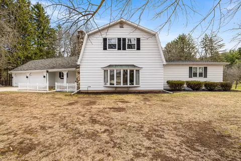 4915 County Highway Vv, Two Rivers, WI 54241