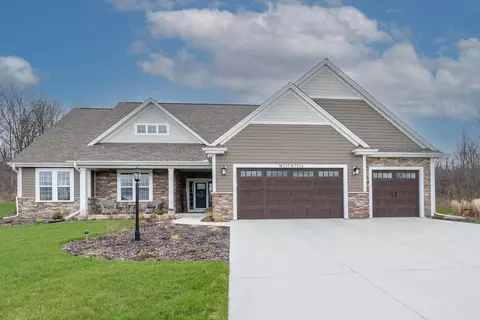 w237n7524 Sedge Hvn, Sussex, WI 53089