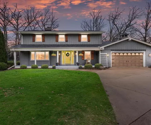 1921 Crestwood, Raymond, WI 53108
