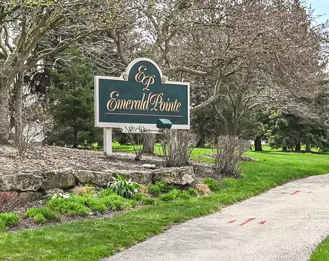 18620 Emerald #A, Brookfield, WI 53045